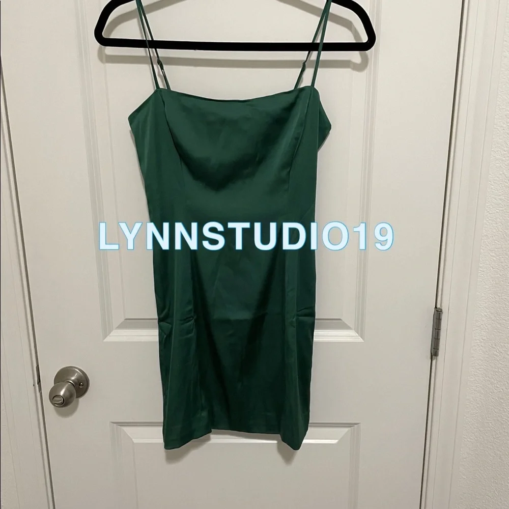 Brand new Aritzia Sunday Best Shimmer Dress Green - Picture 4 of 6